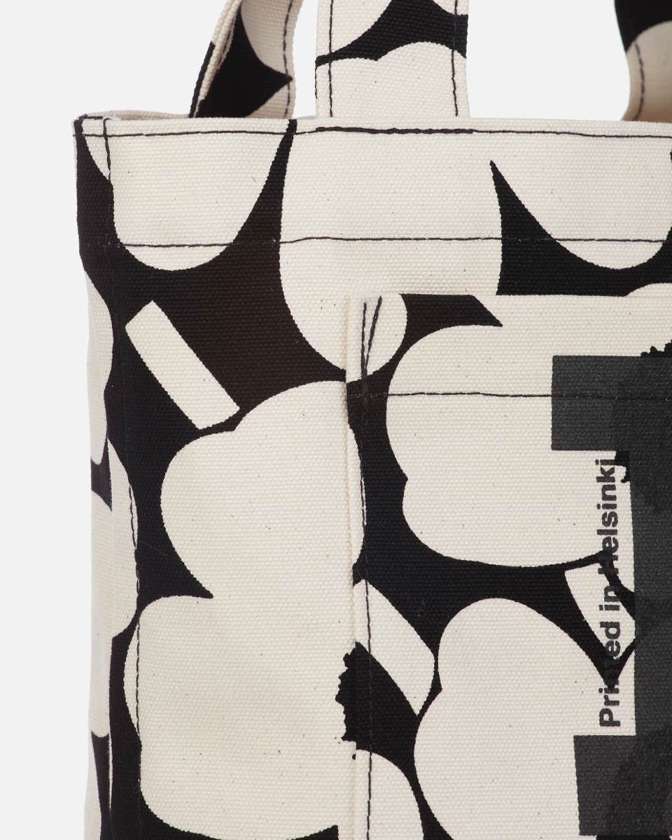 Mono Mini Tote Unikko bag – 23 x 31 x 14,5 cm – unbleached organic cotton