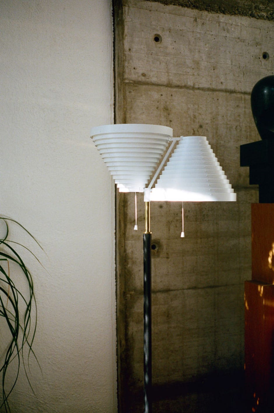 A810 Floor lamp Alvar Aalto, 1959