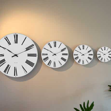horloges murales Roman design Arne Jacobsen, 1942 Copenhagen Watch Group