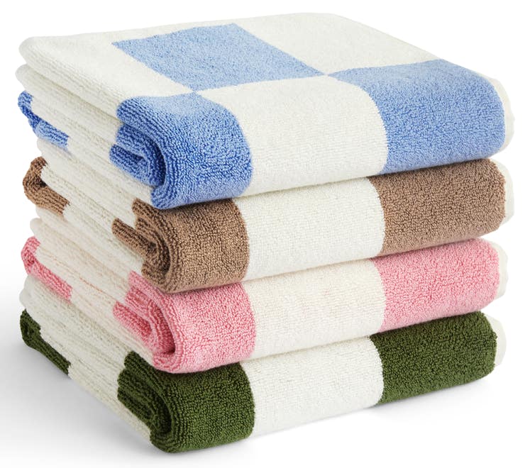 Check  towels & bathmats