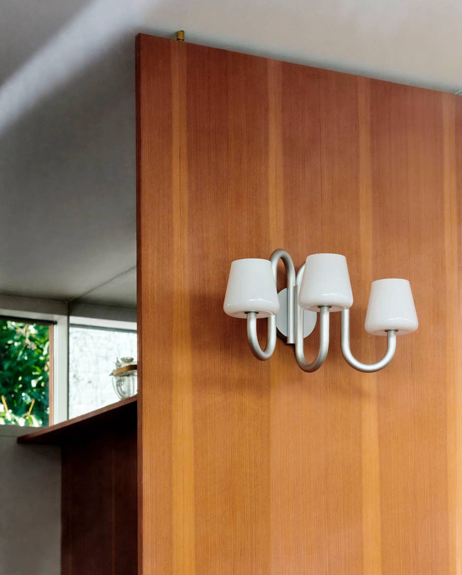 Apollo   Chandelier – Table lamp – Wall lamp – Portable lamp