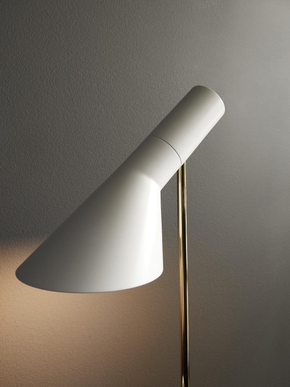 Lampe AJ Table – Arne Jacobsen – Louis Poulsen