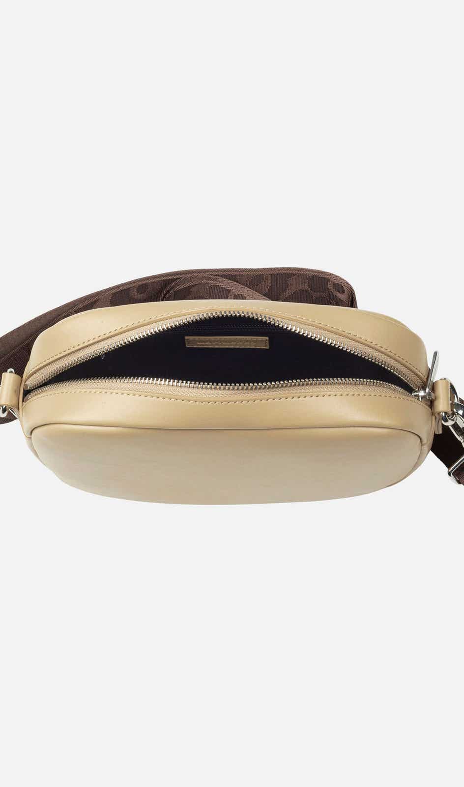 Gratha shoulder bag   15x22x5 cm – full grain leather