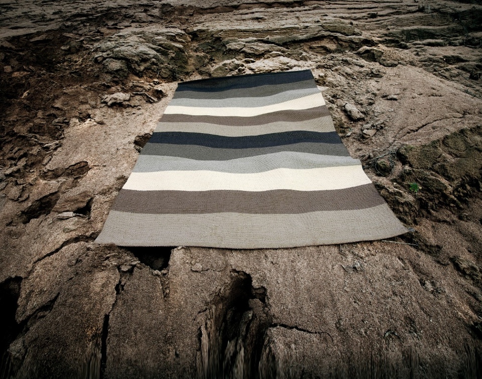 MOLLY plastic rugs Lina Rickardsson