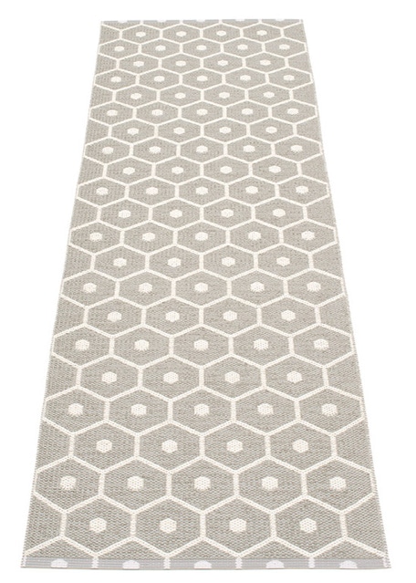 HONEY plastic rugs Lina Rickardsson