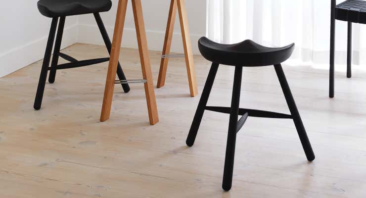 Shoemaker Chair Werner â€“ Form & Refine