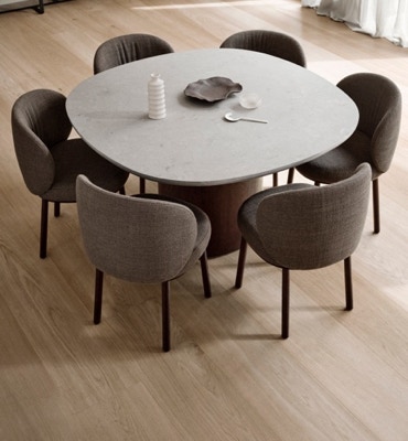 Ovata table and chair